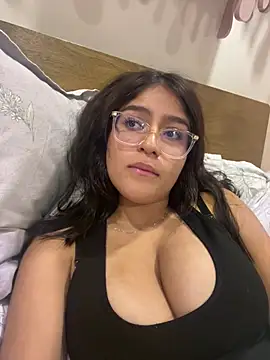 Snapshot of Juliana_News chatting on 03-07-25, 12:04 Juliana News online show from 03-07-25, 12:04