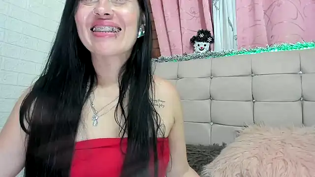 Snapshot of Tania_mature chatting on 12-27-24, 01:11 Tania mature online show from 12-27-24, 01:11