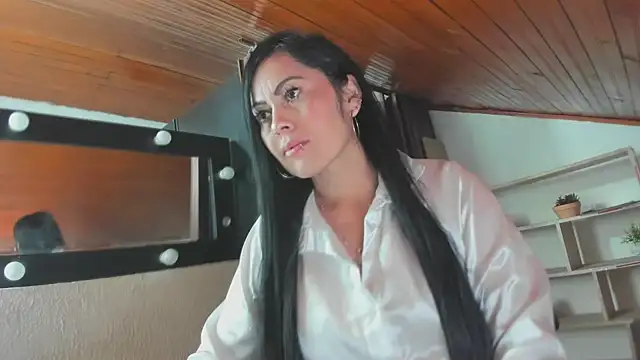 Snapshot of Tania_mature chatting on 01-28-25, 07:10 Tania mature online show from 01-28-25, 07:10