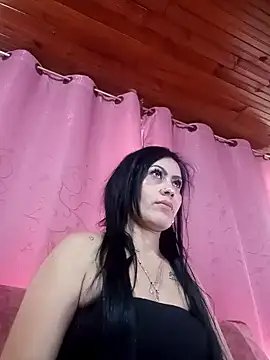 Snapshot of Tania_mature chatting on 03-15-25, 06:21 Tania mature online show from 03-15-25, 06:21