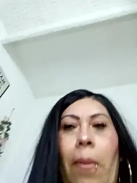 Snapshot of Tania_mature chatting on 06-20-26, 06:00 Tania mature online show from 06-20-26, 06:00