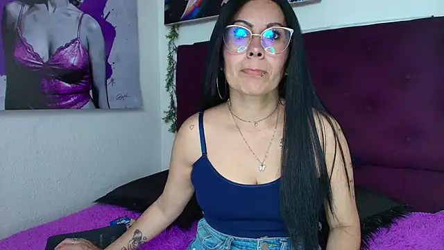 Snapshot of Tania_mature chatting on 07-18-26, 06:01 Tania mature online show from 07-18-26, 06:01