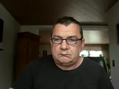 Nobbie444 online show from 06-07-26, 09:02