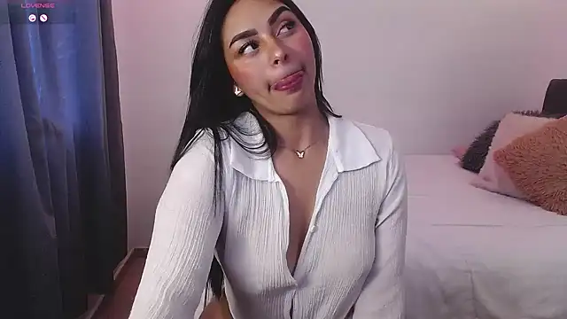 Melaniie01 online show from 03-05-26, 10:50