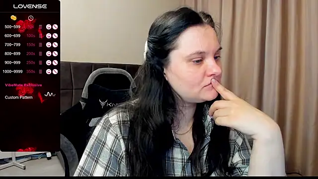 AlanaBrox online show from 11-06-25, 07:37