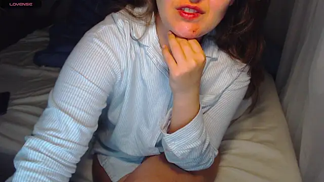 LoraPreston online show from 01-21-25, 08:43