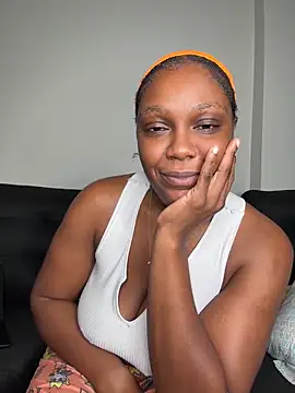 TilaTotti online show from 04-25-26, 02:58