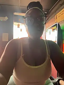 Snapshot of TilaTotti chatting on 07-22-26, 10:23 TilaTotti online show from 07-22-26, 10:23