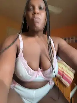 Snapshot of TilaTotti chatting on 07-27-26, 11:12 TilaTotti online show from 07-27-26, 11:12
