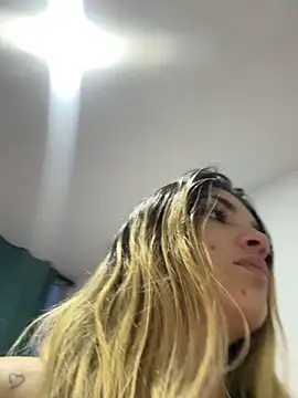 Snapshot of Sarita-candy chatting on 09-23-25, 12:08 Sarita-candy online show from 09-23-25, 12:08