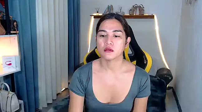 Snapshot of MarieLoveGlamorous chatting on 01-14-25, 12:22 MarieLoveGlamorous online show from 01-14-25, 12:22