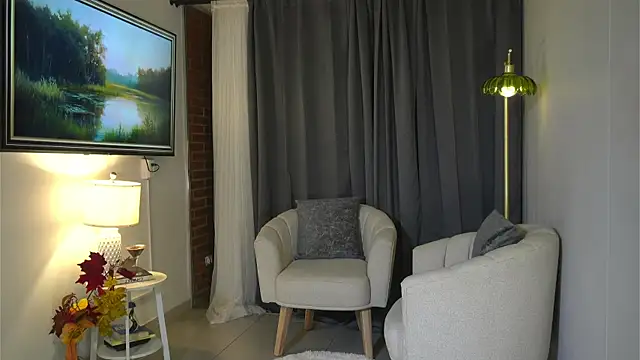 Snapshot of kendall_ruiz chatting on 11-27-25, 02:02 kendall ruiz online show from 11-27-25, 02:02