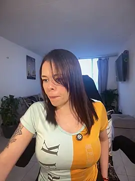 Snapshot of carolina16love chatting on 11-01-25, 10:23 carolina16love online show from 11-01-25, 10:23