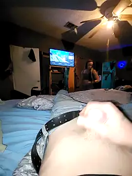 Snapshot of BreakBread974 chatting on 03-01-25, 04:54 BreakBread974 online show from 03-01-25, 04:54