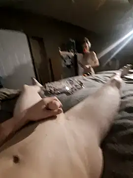 Snapshot of BreakBread974 chatting on 04-02-26, 02:58 BreakBread974 online show from 04-02-26, 02:58