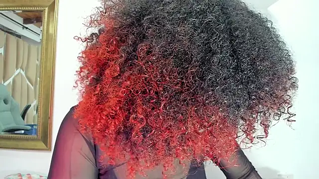 Snapshot of naia_blessed chatting on 01-25-25, 07:18 naia blessed online show from 01-25-25, 07:18