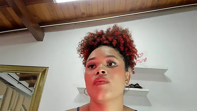 Snapshot of naia_blessed chatting on 02-13-25, 07:10 naia blessed online show from 02-13-25, 07:10