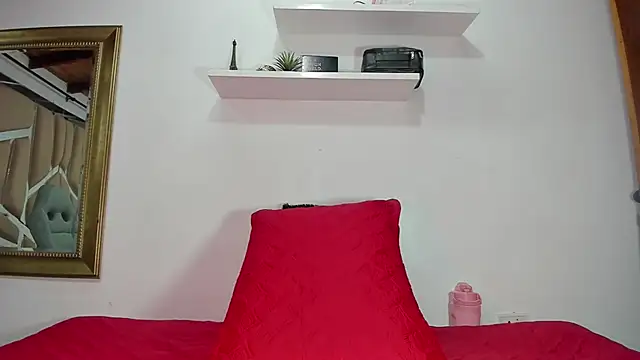 Snapshot of naia_blessed chatting on 03-03-25, 07:17 naia blessed online show from 03-03-25, 07:17