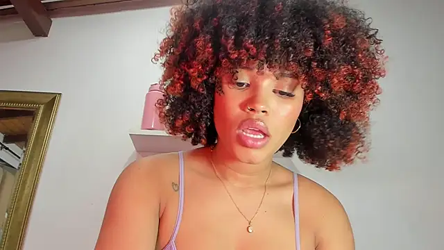 Snapshot of naia_blessed chatting on 03-04-25, 01:23 naia blessed online show from 03-04-25, 01:23