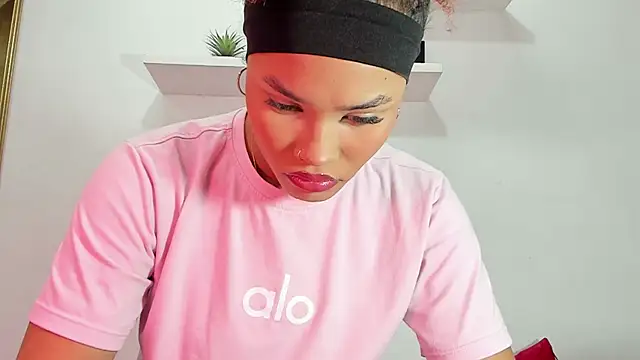 Snapshot of naia_blessed chatting on 03-05-25, 07:06 naia blessed online show from 03-05-25, 07:06