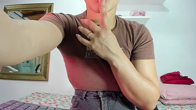 Snapshot of naia_blessed chatting on 03-22-25, 07:09 naia blessed online show from 03-22-25, 07:09