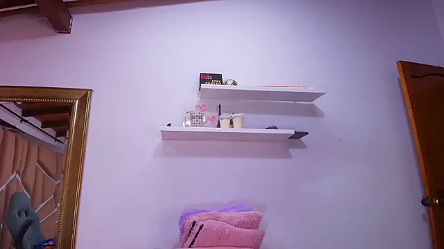 Snapshot of naia_blessed chatting on 09-15-25, 07:25 naia blessed online show from 09-15-25, 07:25