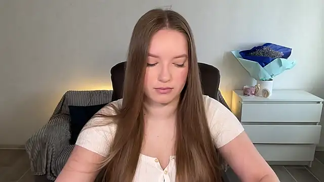 EvaMaddison online show from 04-03-26, 07:28