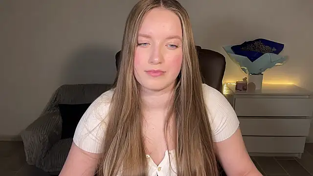 EvaMaddison online show from 04-25-26, 07:33