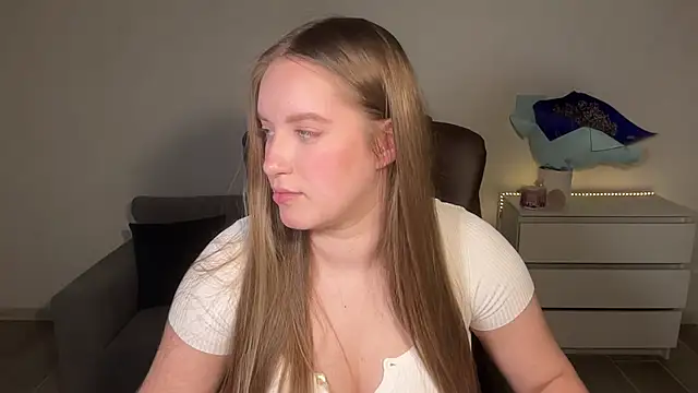 EvaMaddison online show from 07-11-26, 09:27