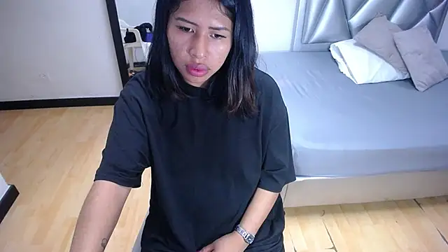 Snapshot of indian_sweety18 chatting on 03-08-25, 01:03 indian sweety18 online show from 03-08-25, 01:03