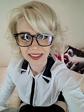 Snapshot of AureliaDoux chatting on 03-02-25, 03:27 AureliaDoux online show from 03-02-25, 03:27