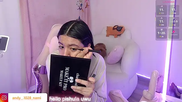 Nami usagi online show from 10-25-25, 02:13