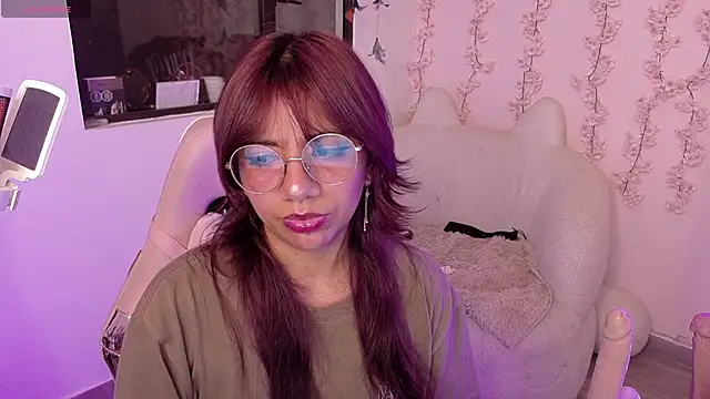 Snapshot of Nami_usagi chatting on 04-15-26, 07:58 Nami usagi online show from 04-15-26, 07:58