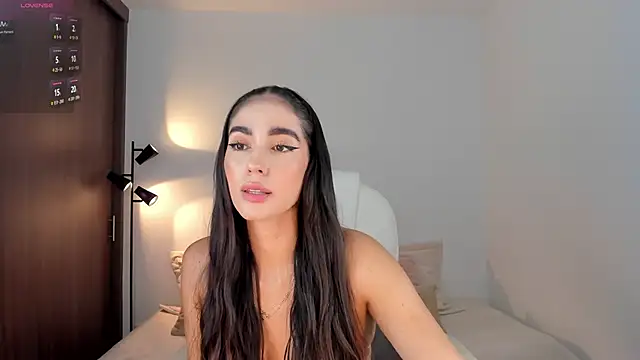 RebeccaBaxter online show from 11-24-25, 10:20