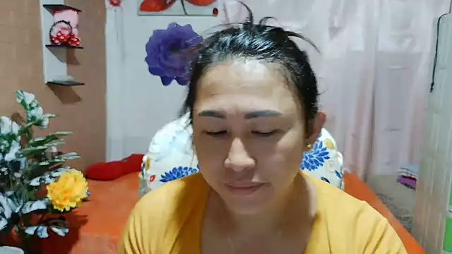 Snapshot of M_e_c_e_l chatting on 06-18-26, 08:46 M e c e l online show from 06-18-26, 08:46