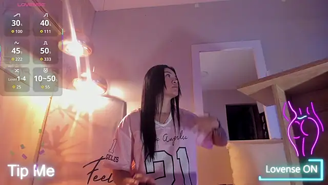 Snapshot of bonie_lov chatting on 12-01-25, 10:48 bonie lov online show from 12-01-25, 10:48