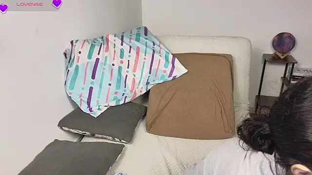 blue  moon  online show from 02-04-26, 03:12