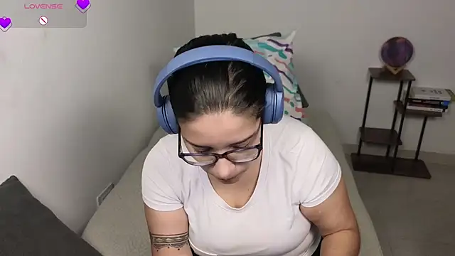 blue  moon  online show from 04-27-26, 03:26