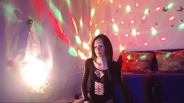 ElysaSun online show from 11-21-25, 06:50