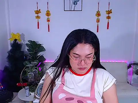 plysaithailand online show from 04-21-26, 01:42