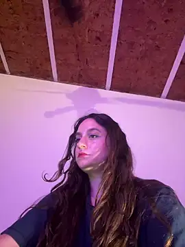 indierotic online show from 01-08-25, 01:42