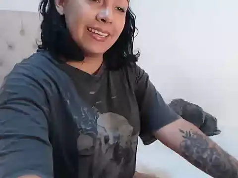 Snapshot of camii_7 chatting on 01-08-26, 05:48 camii 7 online show from 01-08-26, 05:48