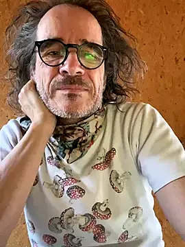 GioApri online show from 11-18-25, 09:58