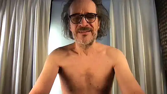 Snapshot of GioApri chatting on 02-01-26, 12:37 GioApri online show from 02-01-26, 12:37