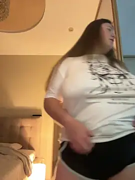 Snapshot of remirann_ chatting on 12-24-24, 04:40 remirann online show from 12-24-24, 04:40