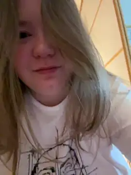 remirann  online show from 12-25-24, 09:45