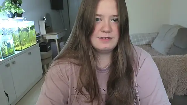 Snapshot of remirann_ chatting on 09-30-25, 12:21 remirann online show from 09-30-25, 12:21