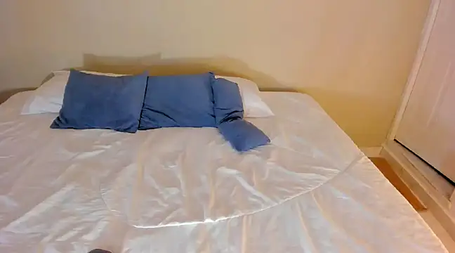 rosaaliiaa1 online show from 12-31-24, 01:57