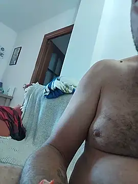 Snapshot of juandi21cm chatting on 05-22-26, 12:33 juandi21cm online show from 05-22-26, 12:33
