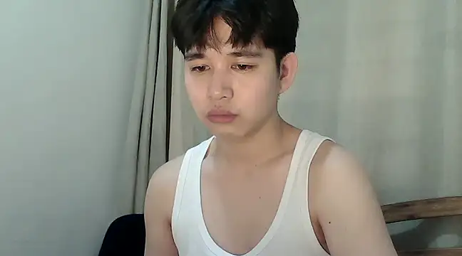 Snapshot of alfonsoasiancutie chatting on 12-25-24, 04:12 alfonsoasiancutie online show from 12-25-24, 04:12